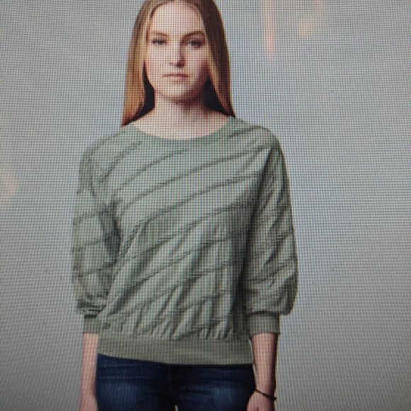 Women's Simply Vera Vera Wang Textured  Three Quarter Sleeve Sweatshirt - NWT - Picture 1 of 13